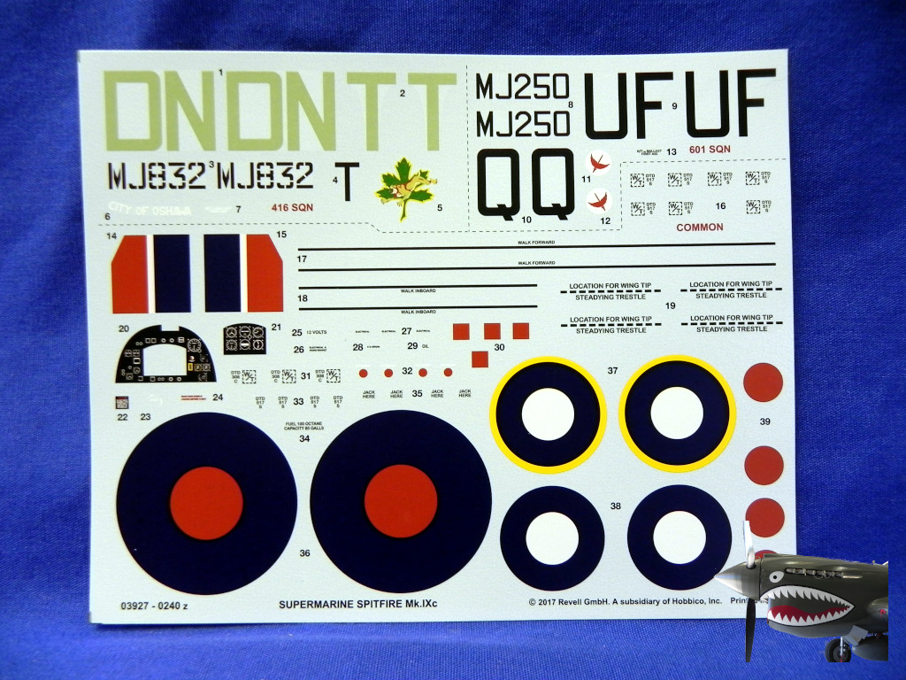 Revell03927SpitfireMkIXcSprueTreexDecals.JPG