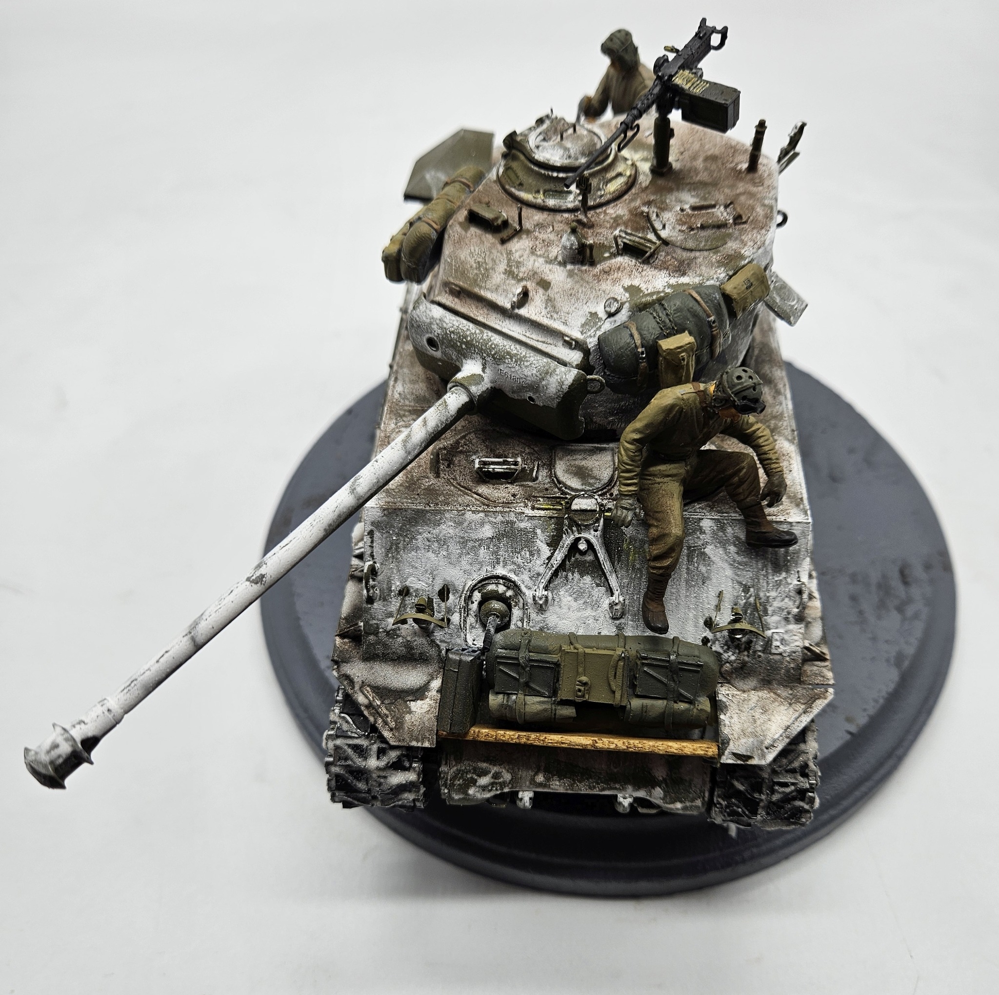 RFM M4A3 Sherman- Bulge Build.jpg