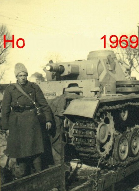 !Romanian6b3jc4.jpg