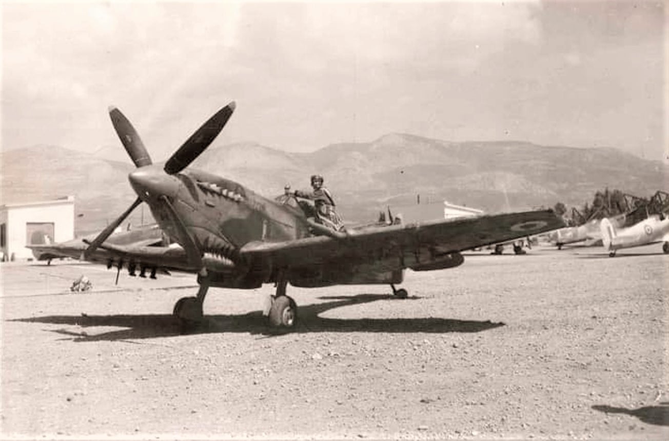 Spitfire Mk IXc LF Greek.jpg