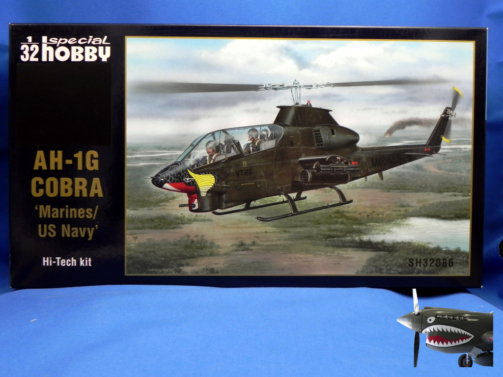 Squadron SH32086 AH-1G Cobra Marines US Navy box.JPG