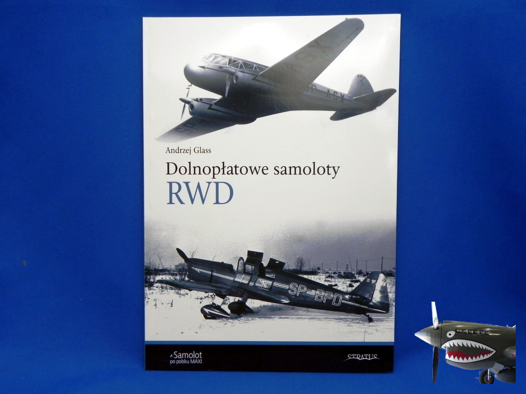 Stratus Dolnoplatowe Samoloty RWD.JPG