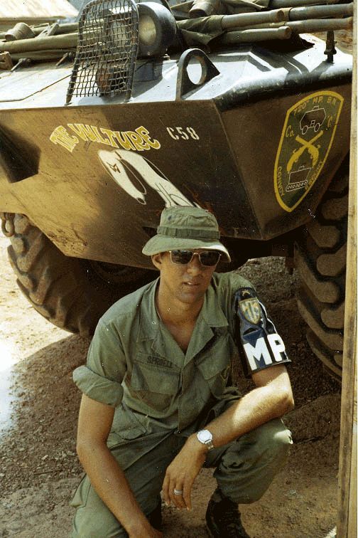 The Vulture gg2158.jpg