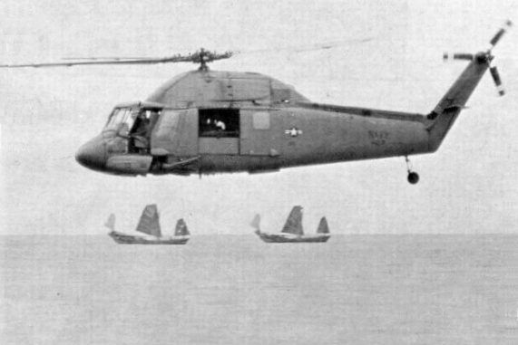 UH-2_Seasprite_HC-7_over_the_Tonkin_Gulf_1970.jpg