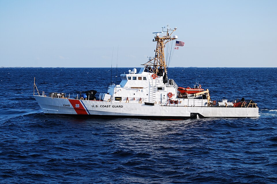 USCGC_Knight_island.jpg