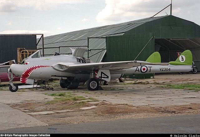 Vampire 112 sq AC SharkTeeth640px.jpg