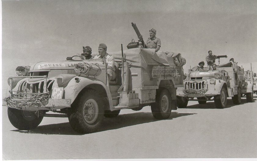 Vickers_armed_LRDG_trucks8.jpg