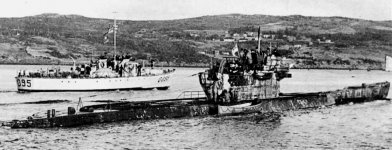 U-190-surrender--alongside-HMCS-ML095--Bay-Bulls--NL--14-May-1945---MIKAN-No--3191841--2-.jpg U-190-surrender--alongside-HMCS-ML095--Bay-Bulls--NL--14-May-1945---MIKAN-No--3191841--2-.jpg