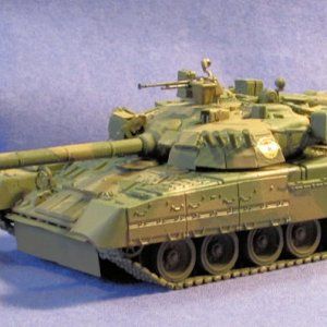 Russian_T-80U_Tank_I.jpg