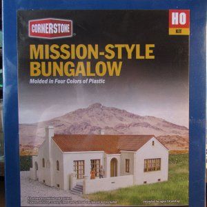 Walthers_Mission_Style_Bungalow.jpg