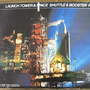 Revell_Space_Shuttle_with_Launch_Tower.jpg