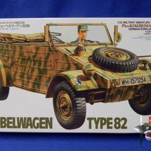 Tamiya213KubelwagenType82box.JPG