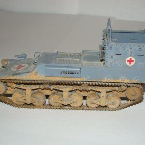 Sd_Kfz_135_Ambulance_28129.jpg