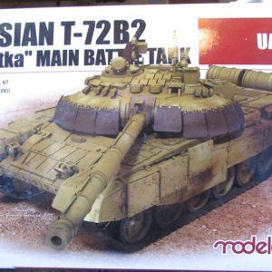 Modelcollect_T-72B2_Rogatka.jpg