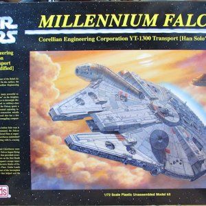 Finemolds_Millenium_Falcon.jpg