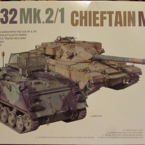Takom FV-432 Mk2-1 and Centurian Mk5 Dual kit.jpg