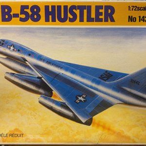 Italeri B-58 Hustler.jpg