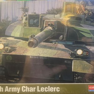 Academy French Le Clerc Tank.jpg