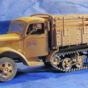 German Maultier Halftrack I.jpg