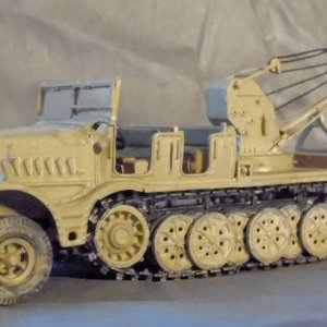 German SdKfz 9 with Crane Late I.jpg