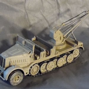 German SdKfz 9 with Crane Late III.jpg