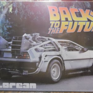 Aoshima Back to the Future Delorean.jpg