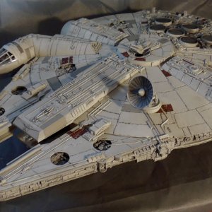 Star Wars Millennium Falcon III.jpg
