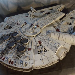 Star Wars Millennium Falcon IV.jpg