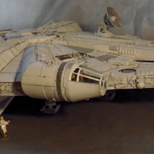 Star Wars Millennium Falcon V.jpg