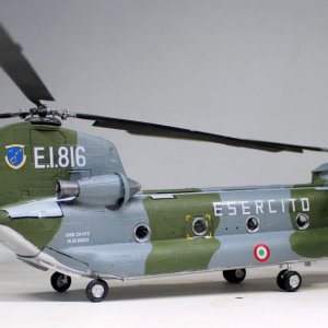 Italian CH-47 Chinook II.jpg
