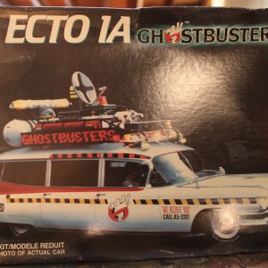 AMT Ecto-1A Ghostbusters.jpg