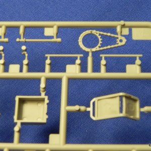 BRDM2EarlySprueZdetail08.JPG