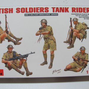 MiniArt British Soldiers Tank Riders