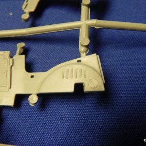 Italeri64697508CMxDetails09.JPG