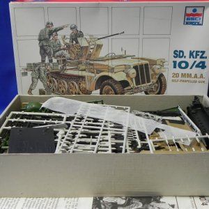 SdKfz10ForSale02.JPG