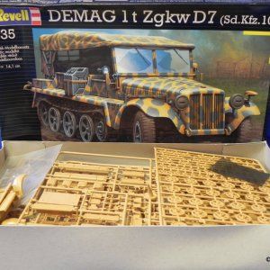 SdKfz10ForSale01.JPG