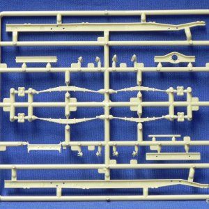 MM35106Sprue3front.JPG