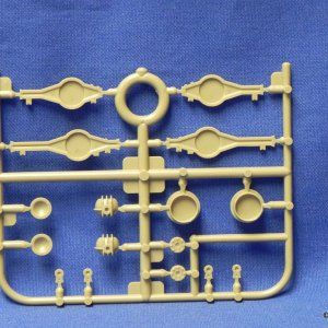 MM35106Sprue4rear.JPG