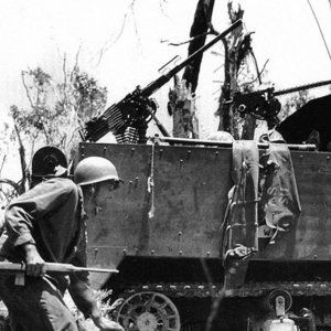 Peleliu_-_1944__A_1st_Marine_Division_75mm_Gun_Motor_Carriage.jpg