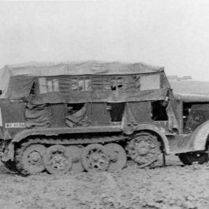 Sdkfz_6_halftrack_8.jpg