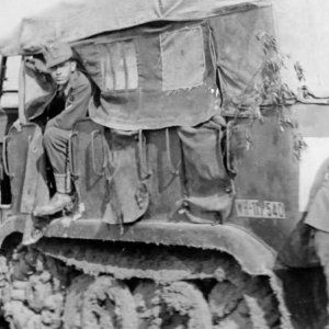 Sdkfz_6_halftrack_9.jpg