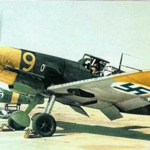 Messerschmitt_Bf_109G-2.jpg