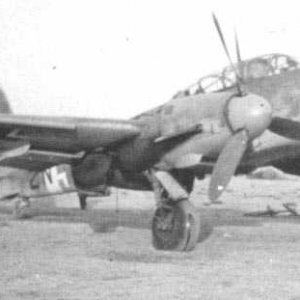 Messerschmitt-Me-210A-Hornisse-KG1-282N2B-29-01.jpg