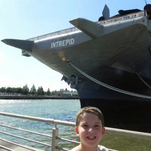 IntrepidMuseum25000.JPG