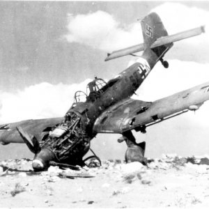 Junkers-Ju87-Crashes-Part-1-7.jpg