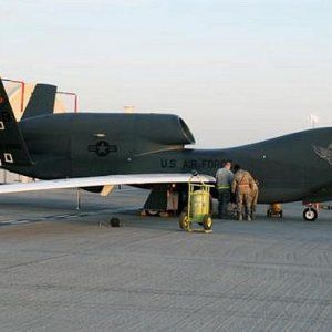 Global_Hawk_RQ-4_unmanned_aerial_vehicle_UAV_US_United_States_Air_force_001.jpg