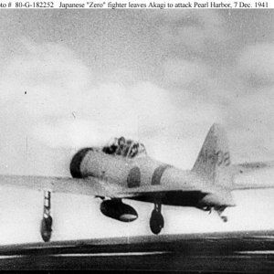 1-Jap_Zero_leaves_Akagi-Pearl_Harbor.jpg