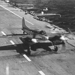 sea-hornet-hms-illustrius-mweditft.jpg