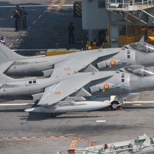 Spanish_AV-8B_Harrier_II_32.jpg