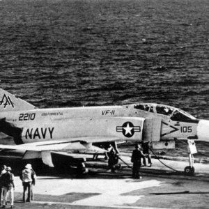 F-4B_of_VF-11_on_cat_of_USS_Forrestal_28CVA-5929_1971.jpg